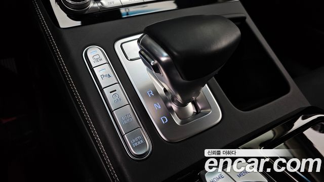Genesis G90 3.8 AWD Luxury 2019 — фото 9