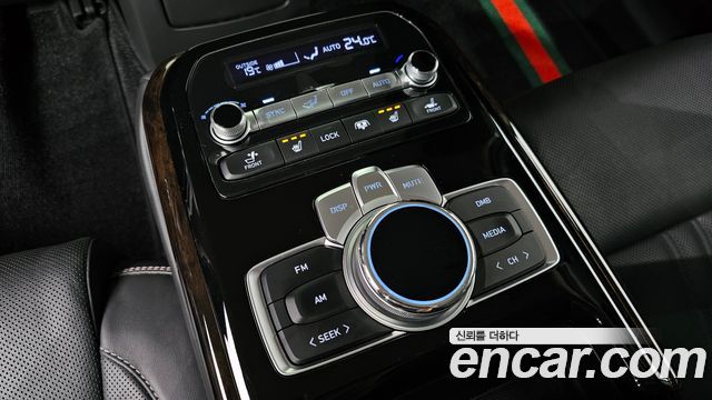 Genesis G90 3.8 AWD Luxury 2019 — фото 17