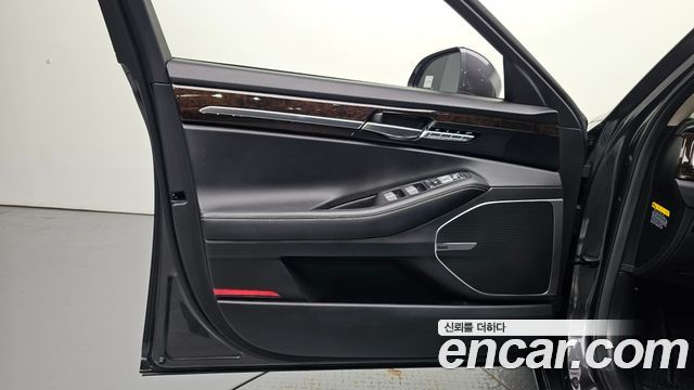 Genesis G90 3.8 AWD Luxury 2019 — фото 24