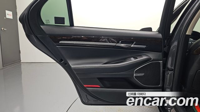 Genesis G90 3.8 AWD Luxury 2019 — фото 25
