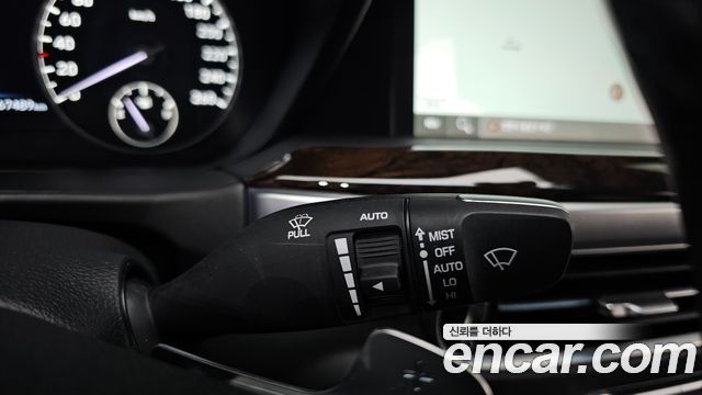 Genesis G90 3.8 AWD Luxury 2019 — фото 27