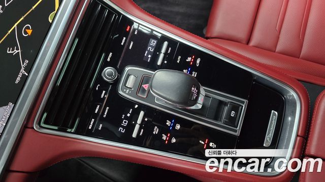 Porsche Panamera (971) 3.0 AWD 2020 — фото 9
