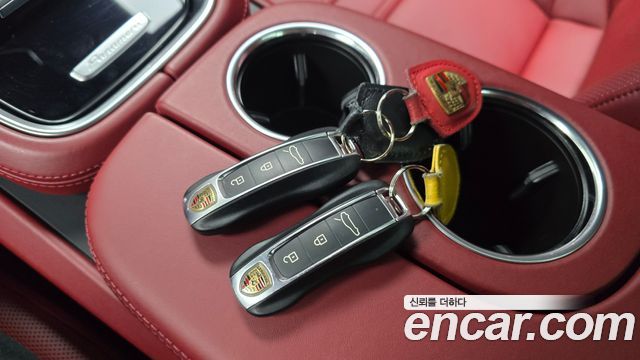 Porsche Panamera (971) 3.0 AWD 2020 — фото 18