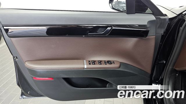 Hyundai Grandeur (GN7) 3.5 LPG 2WD Premium 2024 — фото 24