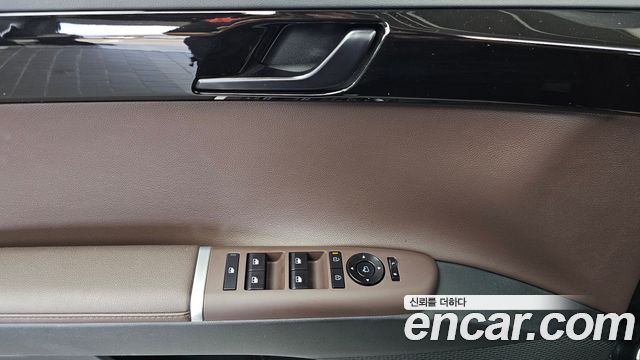 Hyundai Grandeur (GN7) 3.5 LPG 2WD Premium 2024 — фото 28