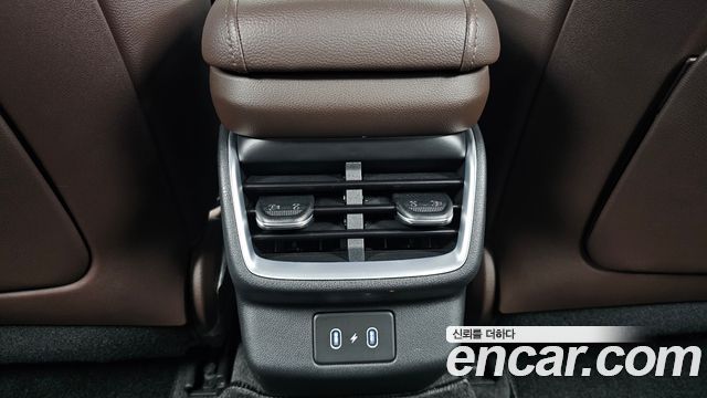 Hyundai Grandeur (GN7) 3.5 LPG 2WD Premium 2024 — фото 29