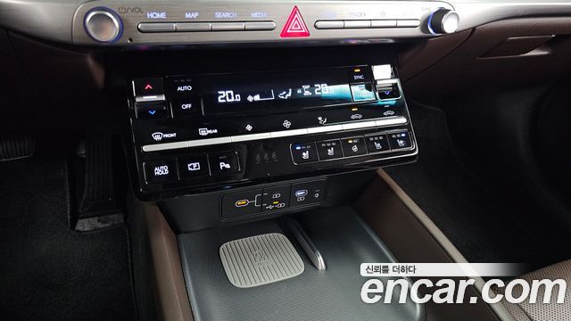 Hyundai Grandeur (GN7) 3.5 LPG 2WD Premium 2024 — фото 32