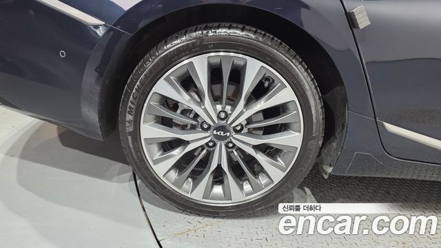 Kia K8 2.5 Gasoline 2WD Signature 2022 — фото 5
