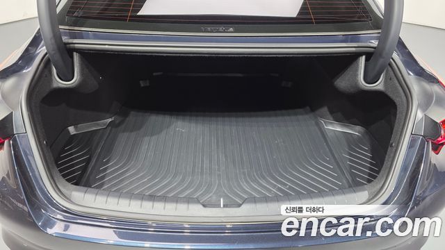 Kia K8 2.5 Gasoline 2WD Signature 2022 — фото 18