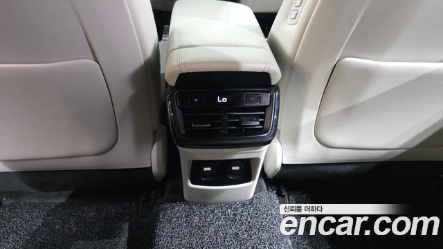 Kia K8 2.5 Gasoline 2WD Signature 2022 — фото 34