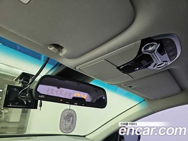Hyundai Grandeur (IG) 2.4 Premium 2018 — фото 20