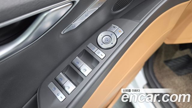 Genesis G80 (RG3) Gasoline 2.5 Turbo AWD 2022 — фото 28