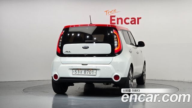 Kia Soul 1.6 GDi Noblesse 2015 — фото 4