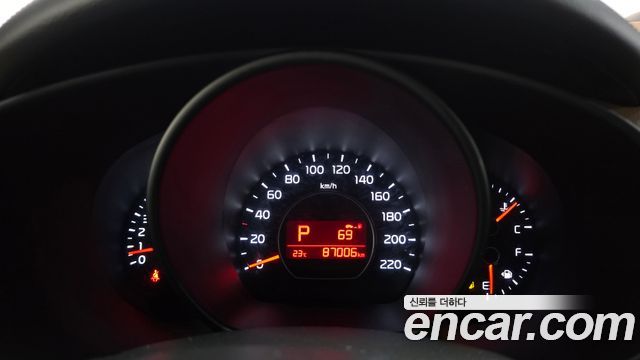 Kia Soul 1.6 GDi Noblesse 2015 — фото 8