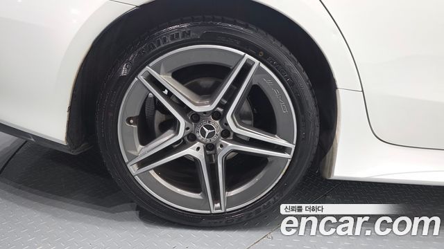 Mercedes-Benz CLS-Class (C257) CLS300d AMG Line 2019 — фото 21