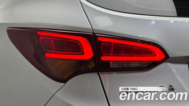 Hyundai Santa Fe The Prime Diesel 2.0 2WD Exclusive Special 2016 — фото 29