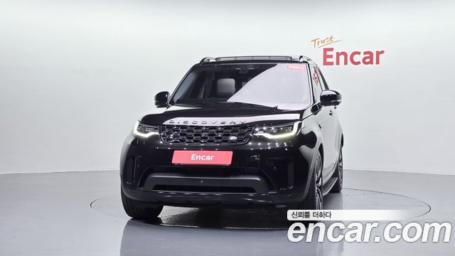 Land Rover Discovery 5 2.0 P300 SE 2023 — фото 3