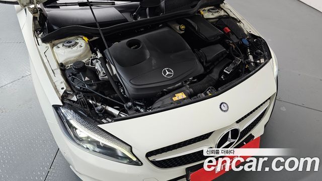 Mercedes-Benz A-Class (W176) A200 2017 — фото 6