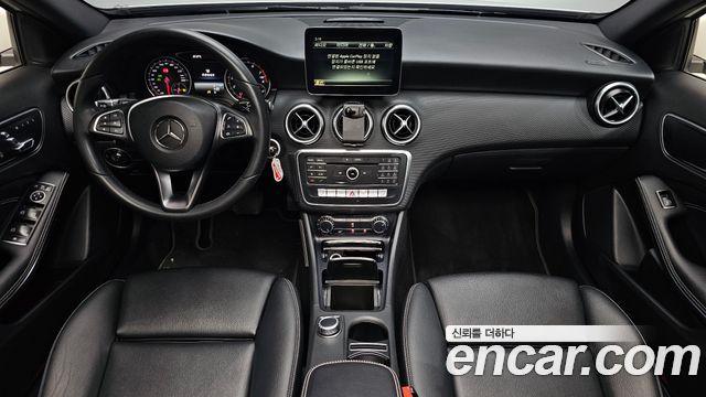 Mercedes-Benz A-Class (W176) A200 2017 — фото 7