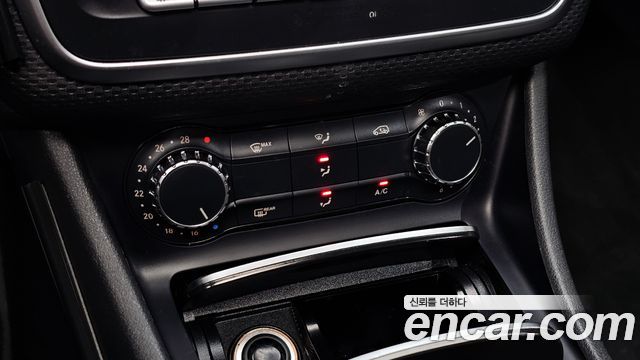 Mercedes-Benz A-Class (W176) A200 2017 — фото 29