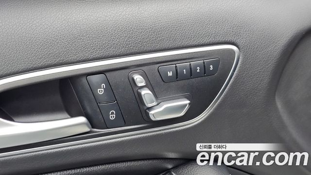 Mercedes-Benz A-Class (W176) A200 2017 — фото 31