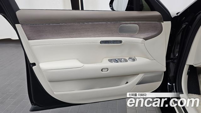 Genesis G90 (RS4) Gasoline 3.5 Turbo e-S/C AWD LWB 2024 — фото 24