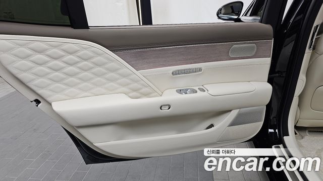 Genesis G90 (RS4) Gasoline 3.5 Turbo e-S/C AWD LWB 2024 — фото 25