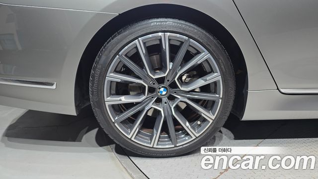 BMW 7 Series (G11) 730Ld xDrive M Sport 2022 — фото 5