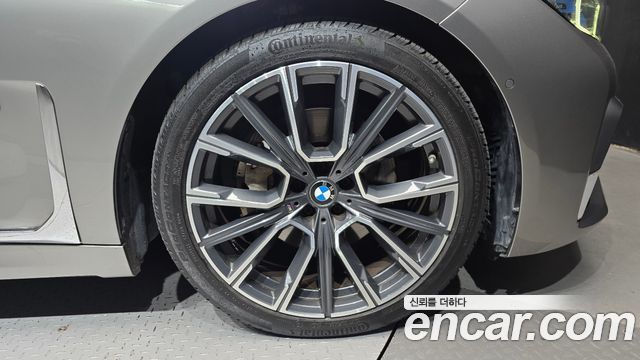 BMW 7 Series (G11) 730Ld xDrive M Sport 2022 — фото 21