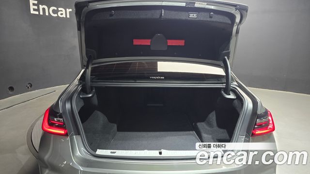 BMW 7 Series (G11) 730Ld xDrive M Sport 2022 — фото 35