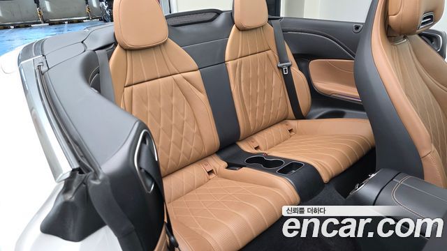 Mercedes-Benz CLE-Class (C236) CLE450 4MATIC Cabriolet 2024 — фото 12