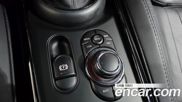MINI Cooper S Clubman JCW 2nd Gen 2022 — фото 18