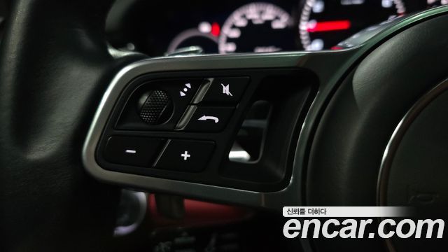 Porsche Panamera (971) 3.0 AWD 2020 — фото 30