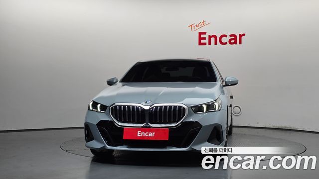 BMW 5 Series (G60) 530i xDrive M Sport 2024 — фото 3