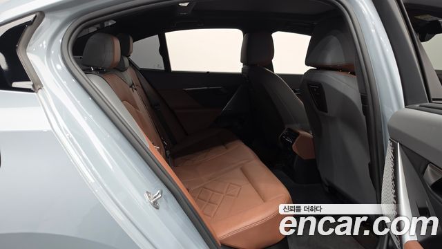 BMW 5 Series (G60) 530i xDrive M Sport 2024 — фото 12