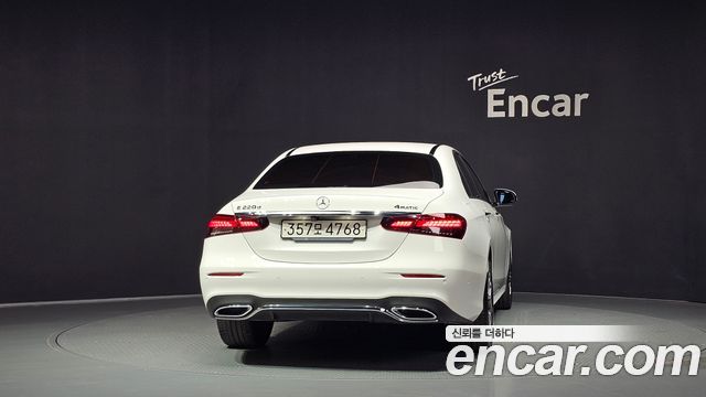 Mercedes-Benz E-Class (W213) E220d 4MATIC AMG Line 2021 — фото 4