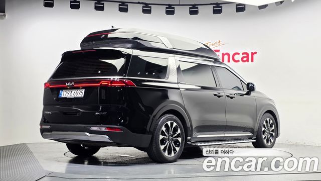 Kia Carnival (IV) Gasoline 7-seater Limousine(Special vehicle) 2023 — фото 2
