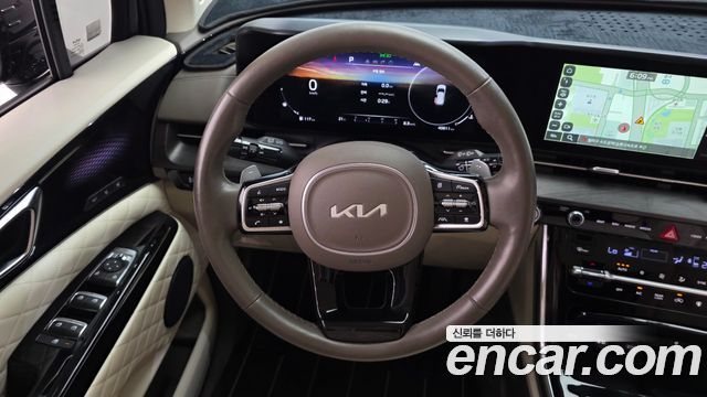Kia Carnival (IV) Gasoline 7-seater Limousine(Special vehicle) 2023 — фото 13
