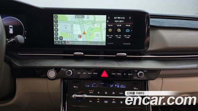 Kia Carnival (IV) Gasoline 7-seater Limousine(Special vehicle) 2023 — фото 14