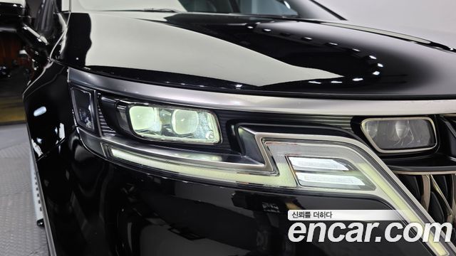 Kia Carnival (IV) Gasoline 7-seater Limousine(Special vehicle) 2023 — фото 22