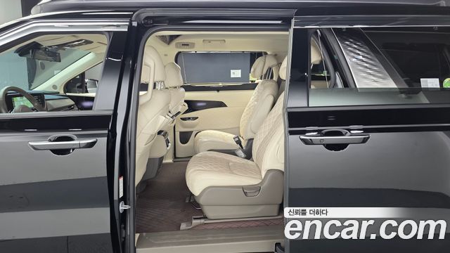 Kia Carnival (IV) Gasoline 7-seater Limousine(Special vehicle) 2023 — фото 26