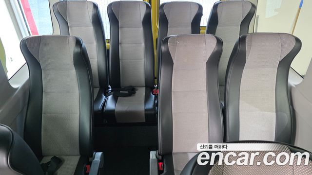 Renault Korea Master School Bus 15-Seater 2020 — фото 11