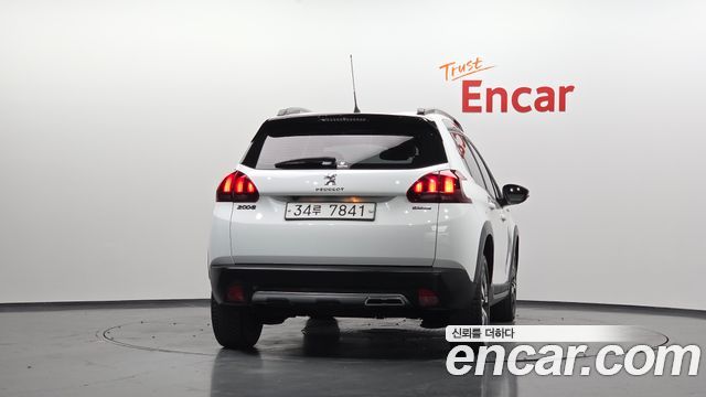 Peugeot 2008 1.5 BlueHDi GT Line 2019 — фото 4