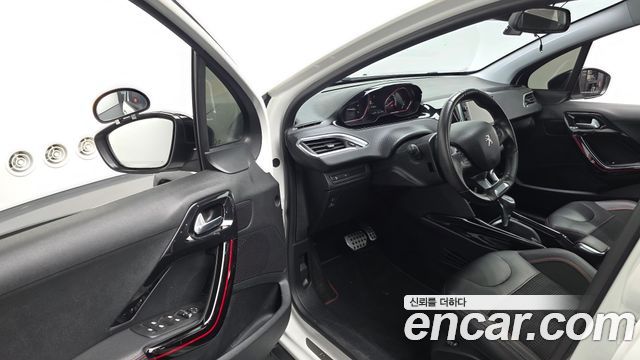 Peugeot 2008 1.5 BlueHDi GT Line 2019 — фото 10