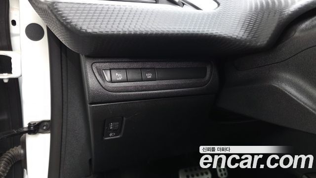 Peugeot 2008 1.5 BlueHDi GT Line 2019 — фото 19