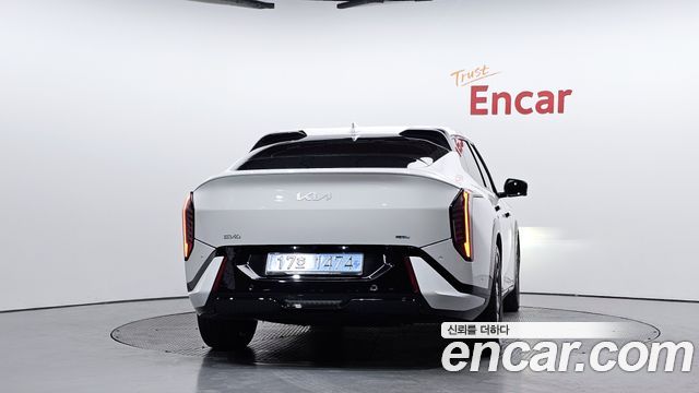 Kia EV4 Long Range 2WD GT LIne 2026 — фото 4