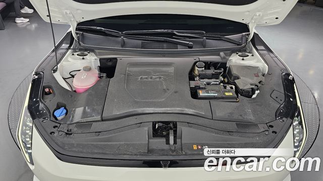 Kia EV4 Long Range 2WD GT LIne 2026 — фото 6