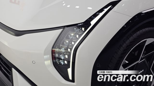 Kia EV4 Long Range 2WD GT LIne 2026 — фото 22