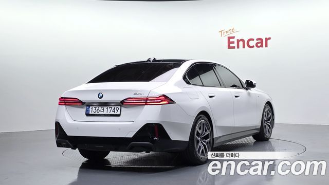 BMW 5 Series (G60) 520i M Sport 2024 — фото 2
