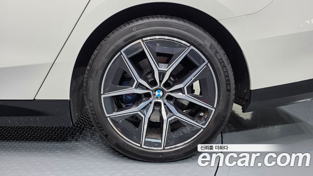 BMW 5 Series (G60) 520i M Sport 2024 — фото 21